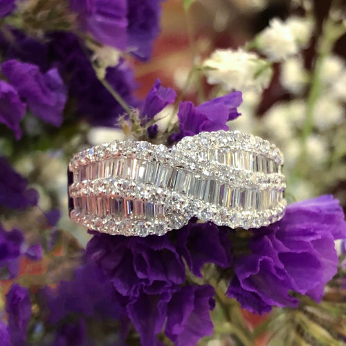 Estate Baguette & Round Diamond Twisted Ring